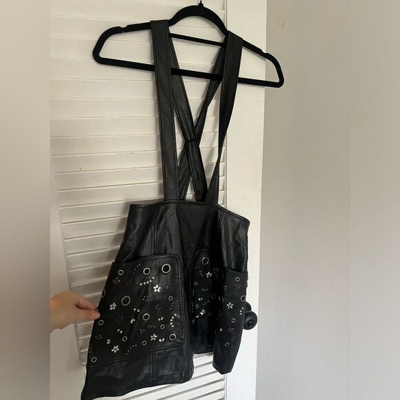 NWT | Guess Rona Faux-Leather Suspender Skirt | Size: 4 - Picture 4 of 7